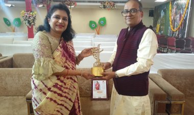 Rashhmi S Sarraf from Kolkata honored with FSIA Award 2022